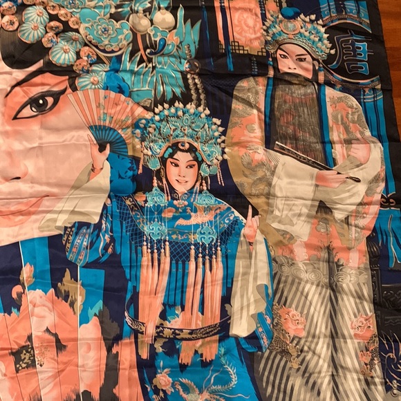 A.SHOU SILK LARGE SCARF VINTAGE. - Picture 3 of 9